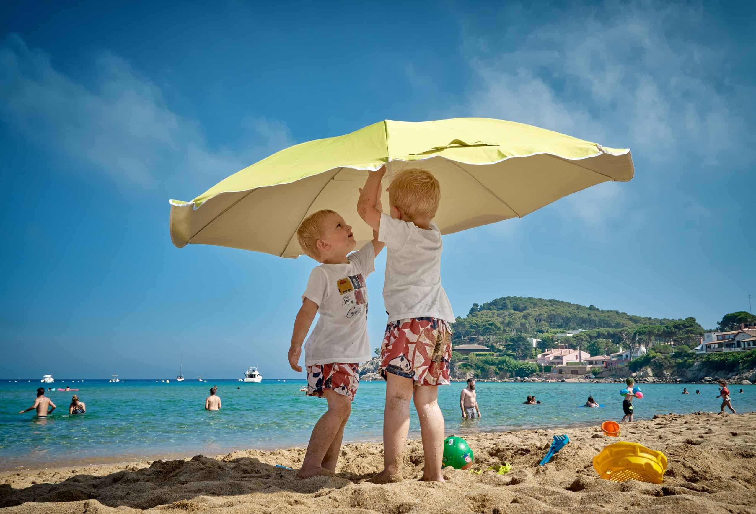 15 Best Kids' Umbrellas With Pictures